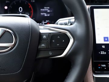 Lexus LBX